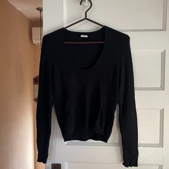 Abercrombie & Fitch U Neck Long Sleeve Top - Picture 1 of 5